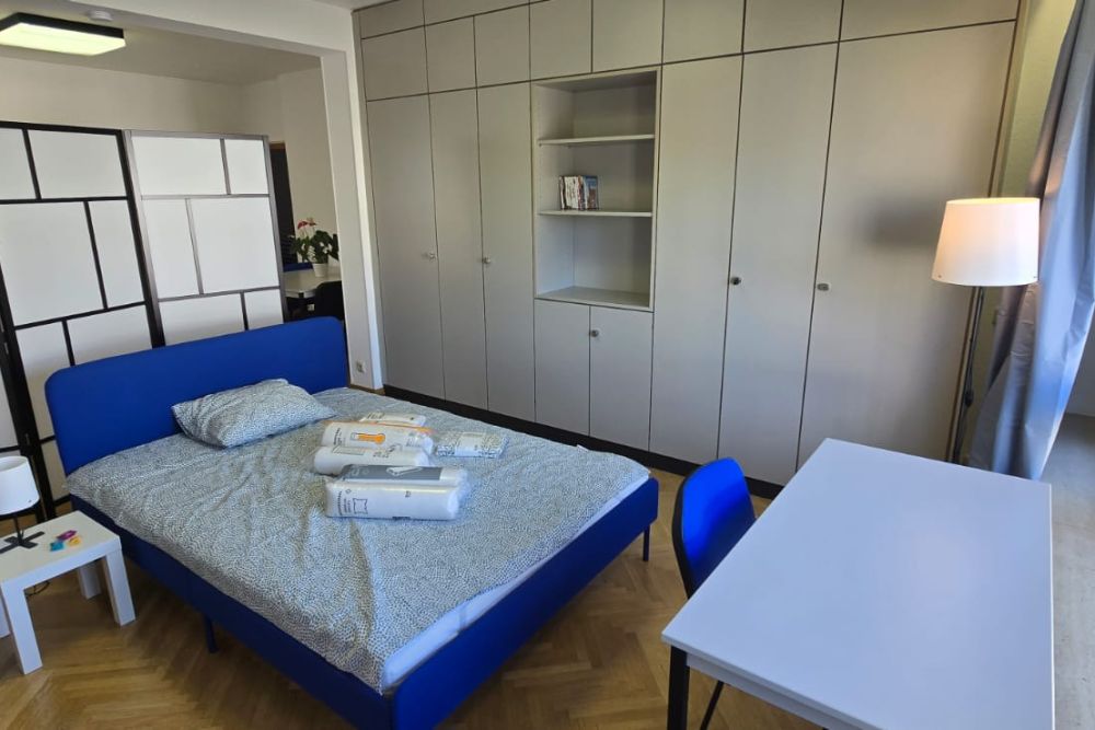 Luxembourg-Belair (Belair) - for rent : Room