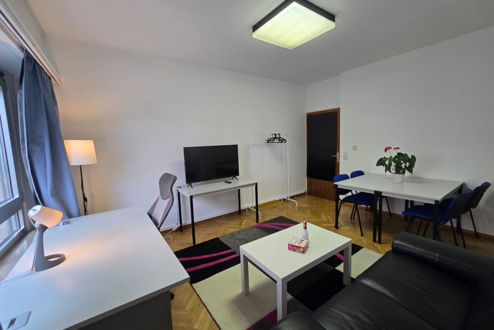 Luxembourg-Belair - for rent : Room